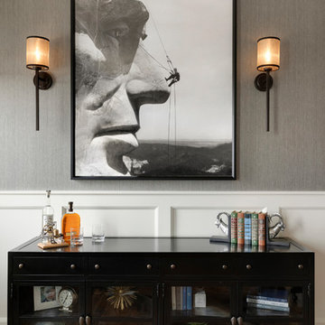 Home office with artwork feature wall | Che Bella Interiors