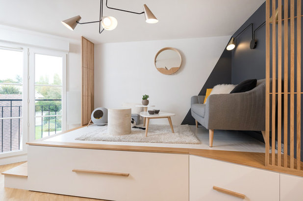 Современный Гостиная by ATMOSPH&Egrave;RES DESIGN