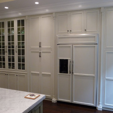 Custom Mullion Doors for Open Living | Kitch-Encounters - FL