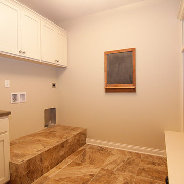 Millies Model, Waunakee
