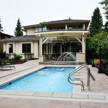 Pool/outdoor Kitchen