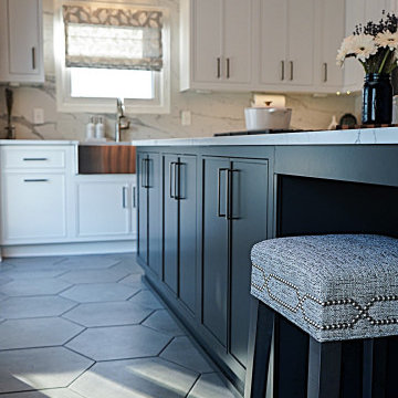 Showplace Inset Aspen in White II and Iron Ore
