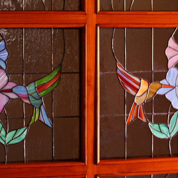 Innentür mit Blumen und Kolibri