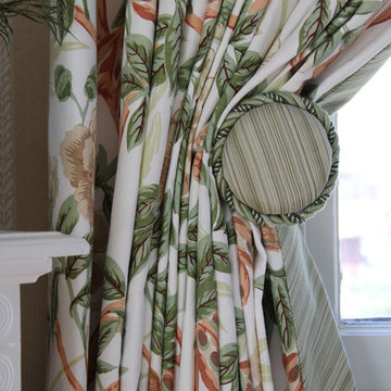 Tie back detail