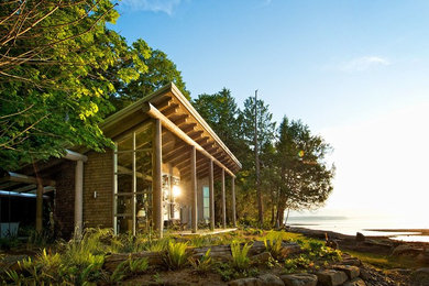 Trendy exterior home photo in Vancouver