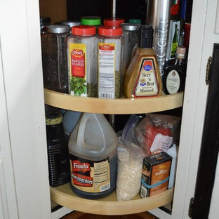 Inspiration for a timeless kitchen remodel in Columbus