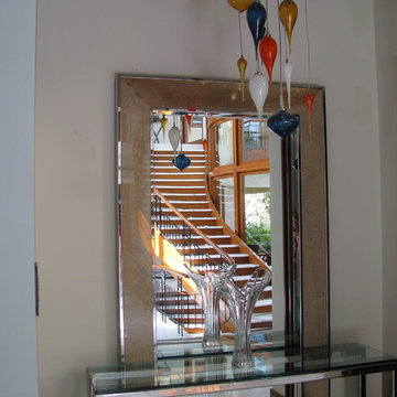 INTERIOR FOYER