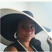Monique Powell-Joness foto