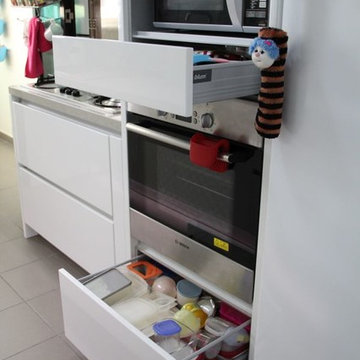 Very Nice Parallel Kitchen in BTO