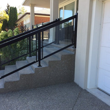 Aluminum and Glass Porch Railings - 124