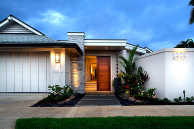 This is an example of a beach style entryway in Hawaii.