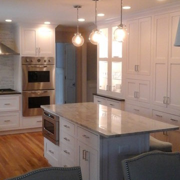 Transitional White Kitchen