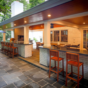 Outdoor kitchen