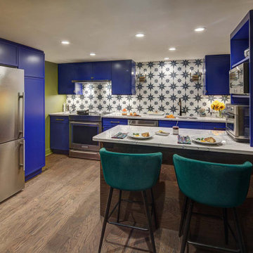 Colorful & Organized Small Kitchen