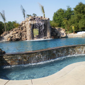 Custom Pools and Water Features