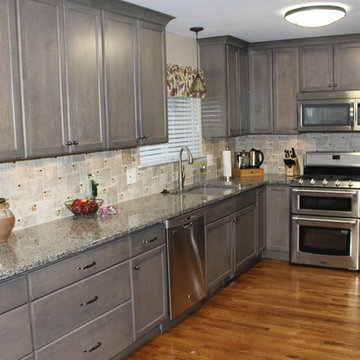 Starmark Maple Stratford in Slate Kitchen
