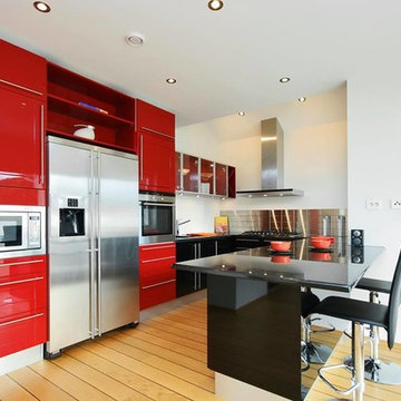 Red high gloss Kitchen Cabinets