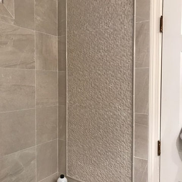'Soft Tone & Simple' Bathroom