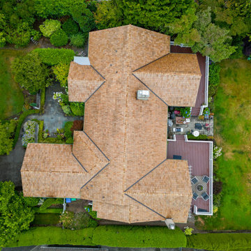 Impressive and Eco-Friendly Cedar Shake Shingle Roof in Shoreline, Washington