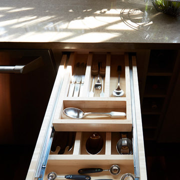 Chicago Industrial loft Kitchen. Designed by Fred Alsen of fma Interior Design