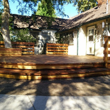 Redwood Circular Deck, Pasadena