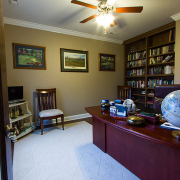 Golf Course Home 105G Home Office