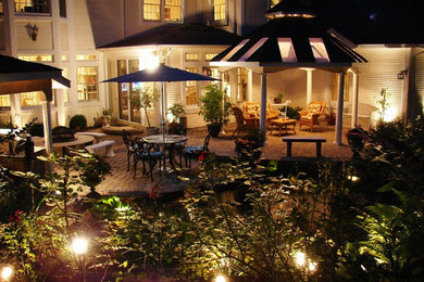 Example of a trendy patio design in Newark