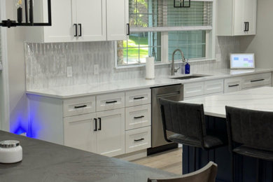 Kitchen photo in Cincinnati