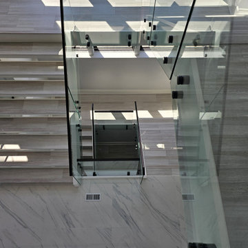Project #125 | Modern Open-Riser Staircase with Glass Balustrade