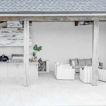 Modern Farm House Outdoor Kitchen