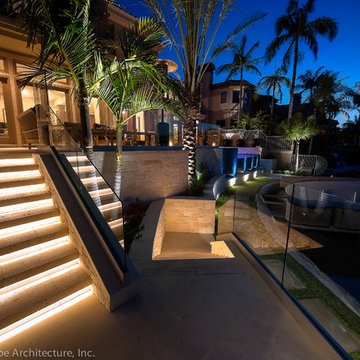 Contemporary Backyard