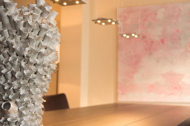 Dining room - modern dining room idea in Amsterdam
