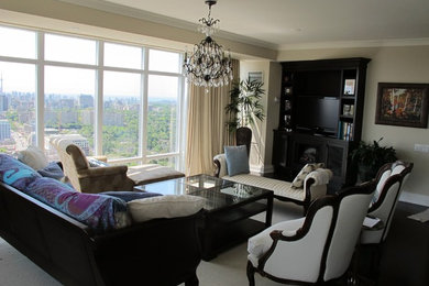 Family room - contemporary family room idea in Toronto