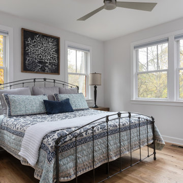Custom Home Build: Carriage House with Rustic Charm and Modern Amenities in Midd