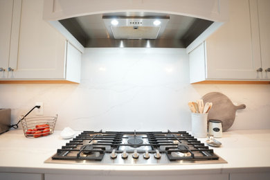 Arts and crafts kitchen photo in Baltimore