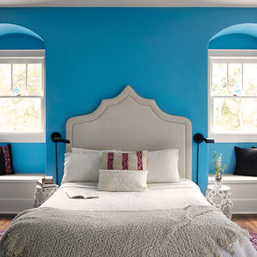 Bedroom with Moroccan Style Ogee Arched Headboard