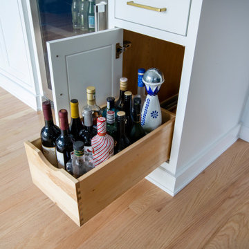 Beverage Pull-Out Caddy