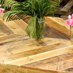 Chevron design Pallet table and bench - Dining Tables