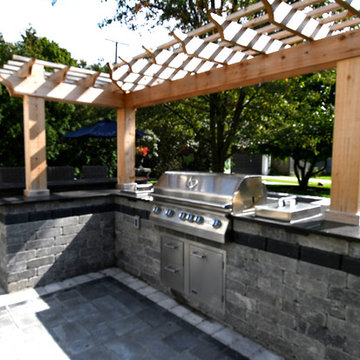 Outdoor living spaces - Outdoor kitchens & bars - Executive Landscape Northville