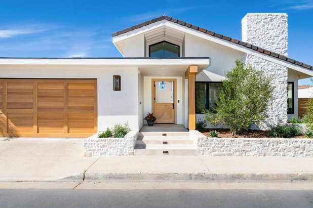 Transitional Exterior by Streamline Construction