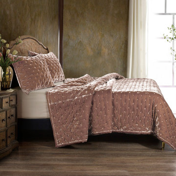 Stella Faux Silk Velvet Quilt