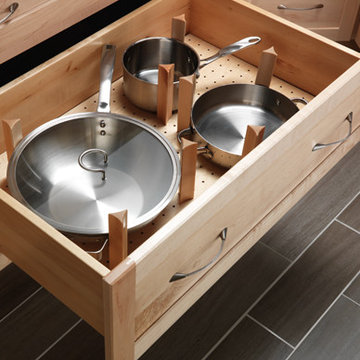 Pegged Drawer Organizer