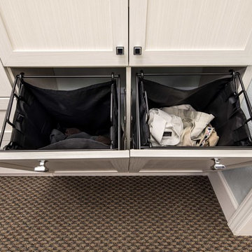 Bianco Walk-In Closet Display - Campbell Showroom