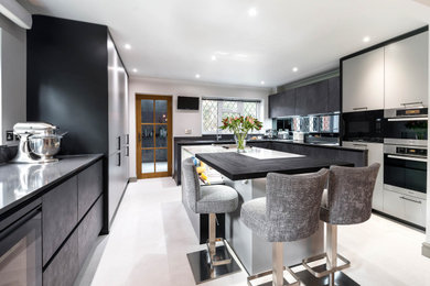 Inspiration for a contemporary kitchen in Buckinghamshire.