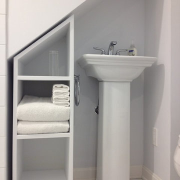 Powell Avenue Upstairs Bath