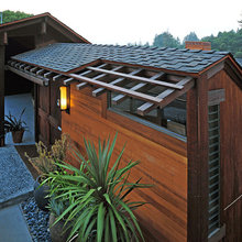 driveway/entrance