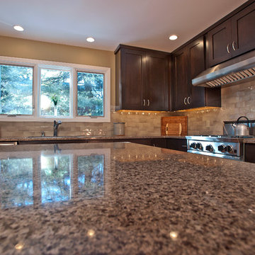 Kitchen Remodel with Modern Styling