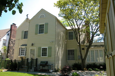 Example of a classic exterior home design in New York