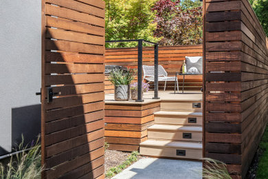 Home design - modern home design idea in Seattle