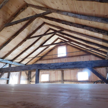 Maple Crest Farm Barn